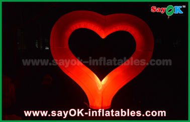 De nylon Vorm van het de Decoratie Rode Hart van de Doekpartij Opblaasbare Lichte voor Gebeurtenishuwelijk