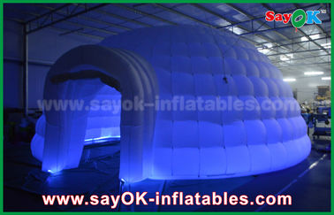De opblaasbare Tent van de de Tent Commerciële Gebeurtenis van de Nachtclub Witte Ronde Opblaasbare Koepel voor Partij/de Handel toont