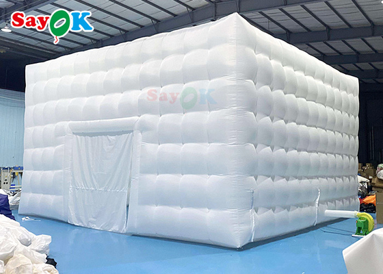 Mobiele 8x8x4m buiten witte opblaasbare luchttent voor gelukkige feesten opblaasbare feesttent
