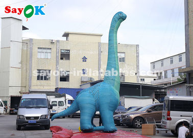 Opblaasbare kerstdinosaurus 7m H Reuzenopblaasbare dinosaurus model met luchtblazer voor tentoonstelling