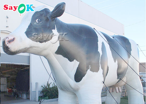 Pvc-Koe van de Geteerd zeildoek de Levensgrote Opblaasbare Melk voor Landbouwbedrijfdecoratie