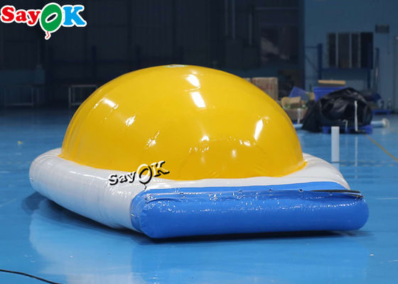 Opblaasbare waterballen Geel Wit 0,9 mm PVC opblaasbaar water speelgoed Hindernisbaan Springen springbed