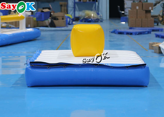 Custom 2x2m opblaasbaar pretpark Blauwe kubus opblazen water trampoline Achtertuin water speelgoed