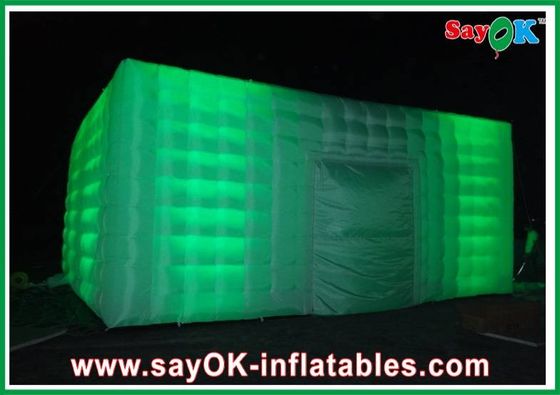 Op maat gemaakte draagbare filmtent kubus tent 8 man opblaasbare tent nachtclub opblaasbare feesttent opblaasbare nachtclub