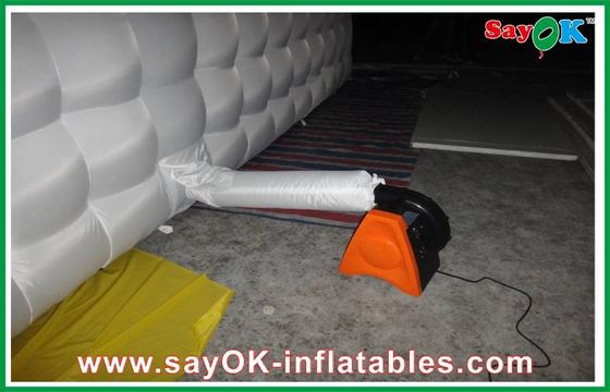 Op maat gemaakte draagbare filmtent kubus tent 8 man opblaasbare tent nachtclub opblaasbare feesttent opblaasbare nachtclub