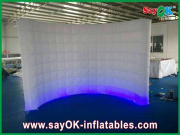 Opblaasbare WALL Led Light Boogwand L3 X W1.5 X H2m Met Blower Opblaasbare Werktent