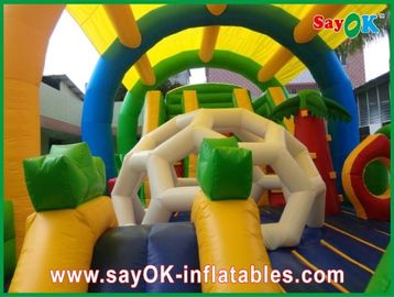 Commercieel Reuzen Bounce Castle Huis Kleurrijke opblaasbare springhuizen voor kinderen Plezier