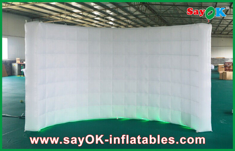 Party decoratie opblaasbare muur Duurzame opblaasbare luchtwandpanelen met interne CE blazer, 3 x 2 x 2,3m