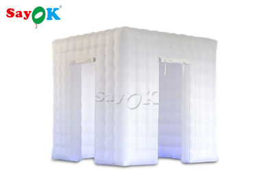 De Cabinesgs van de Kerstmisfoto de Opblaasbare Cabine van de Kubusfoto met Twee Deuren voor de Huur van de Huwelijkspartij