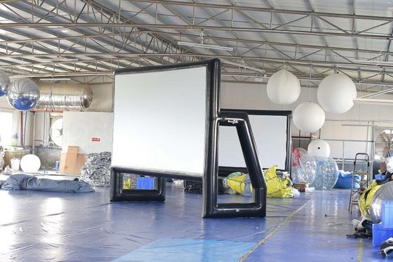 Slag - omhoog Scherm van de het Geteerde zeildoek Opblaasbare Bioskoop van pvc van het Projectorscherm het Openlucht Luchtdichte