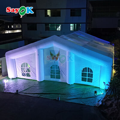 Weerbestendige gigantische luchttent met LED-verlichting voor 300 personen