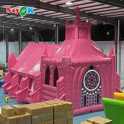 Op maat gemaakte roze vlamvertragende UV-bestendige opblaasbare kerktent voor bruiloftsevenementen buitenshuis