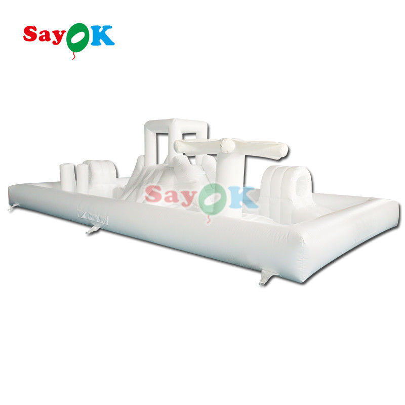 Op maat gemaakte commerciële softplay-apparatuur Witte splashpad opblaasbaar waterpark springkasteel glijbaan