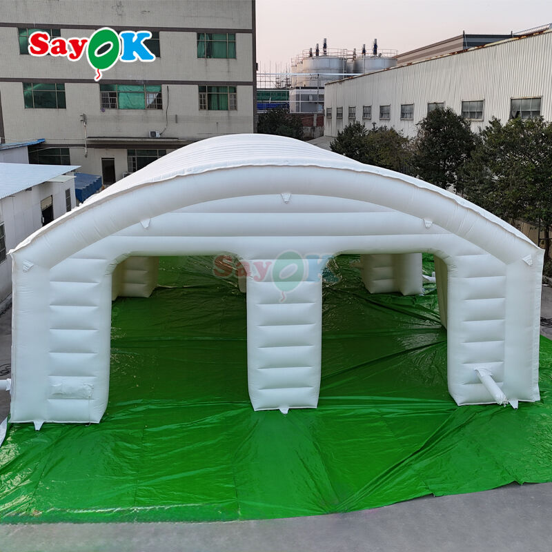Draagbare vlamvertragende PVC opblaasbare luchttent voor buitenevenementen 10m x 10m