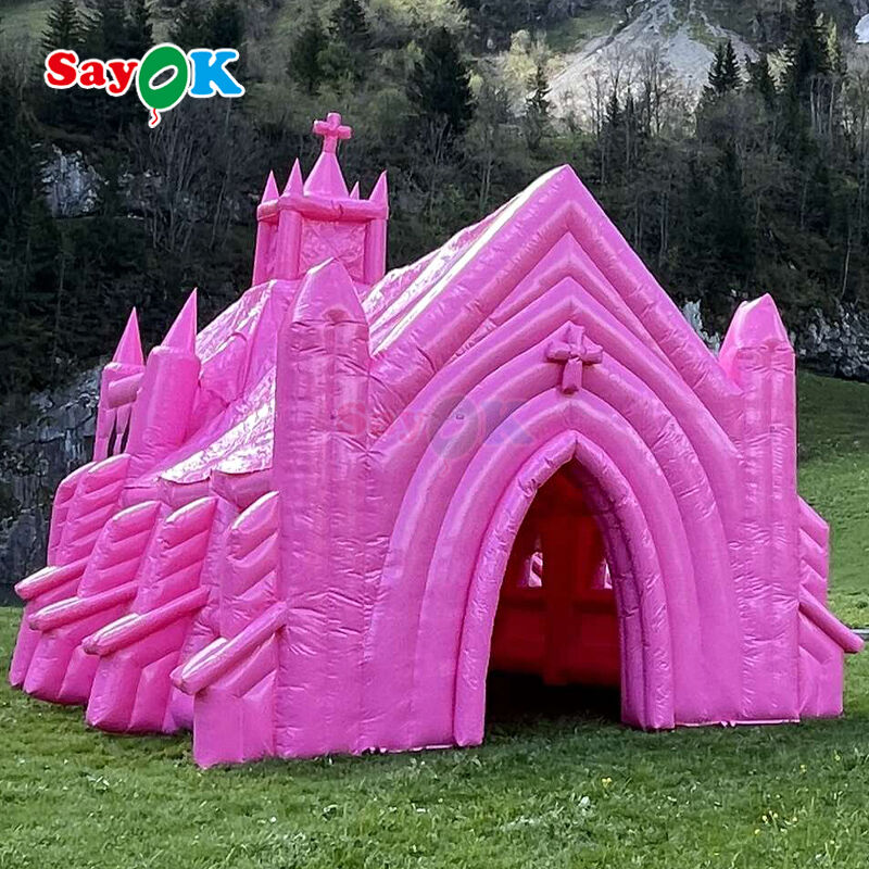 Op maat gemaakte roze vlamvertragende UV-bestendige opblaasbare kerktent voor bruiloftsevenementen buitenshuis